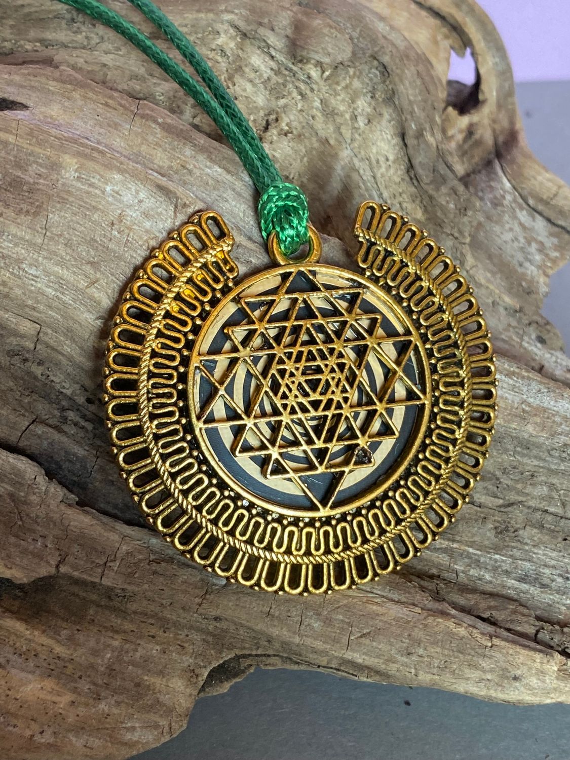 Amulett – bronzefarben, Sri Yantra – Lakhovsky MWO – Produktansicht 1