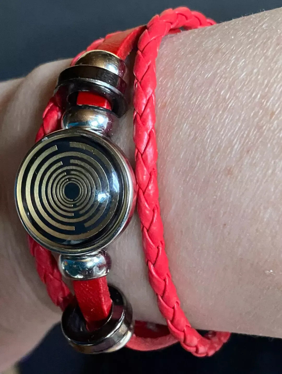 Armband-mehrsträngig, rot ,mit 2x Wechseldruckknopf,Symbol Lakhovsky MWO Schwingkreis Oszillator Antenne (stromlos), Wechsel Disc ca. 18 mm hinter Glas
