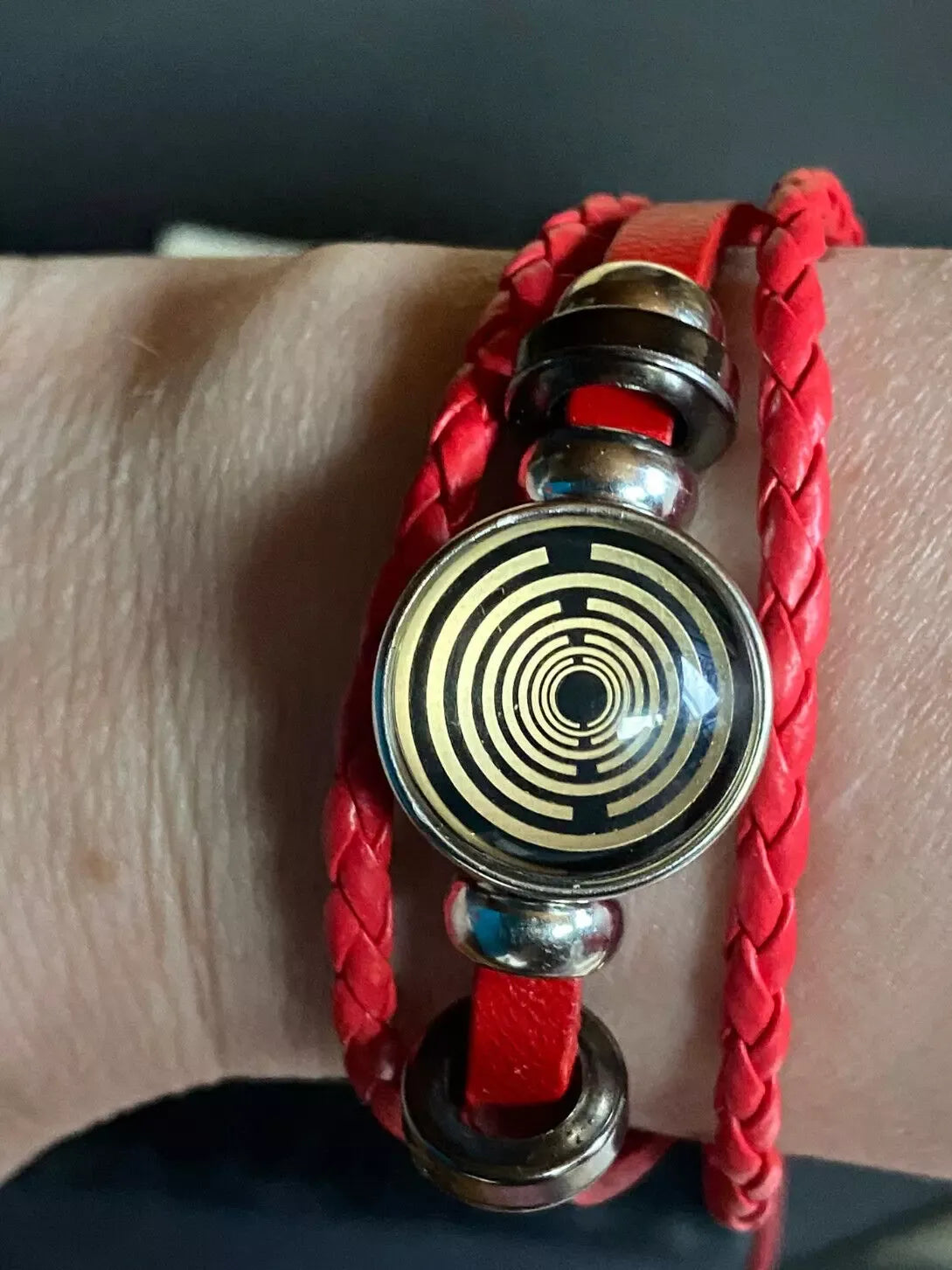 Armband-mehrsträngig, rot ,mit 2x Wechseldruckknopf,Symbol Lakhovsky MWO Schwingkreis Oszillator Antenne (stromlos), Wechsel Disc ca. 18 mm hinter Glas