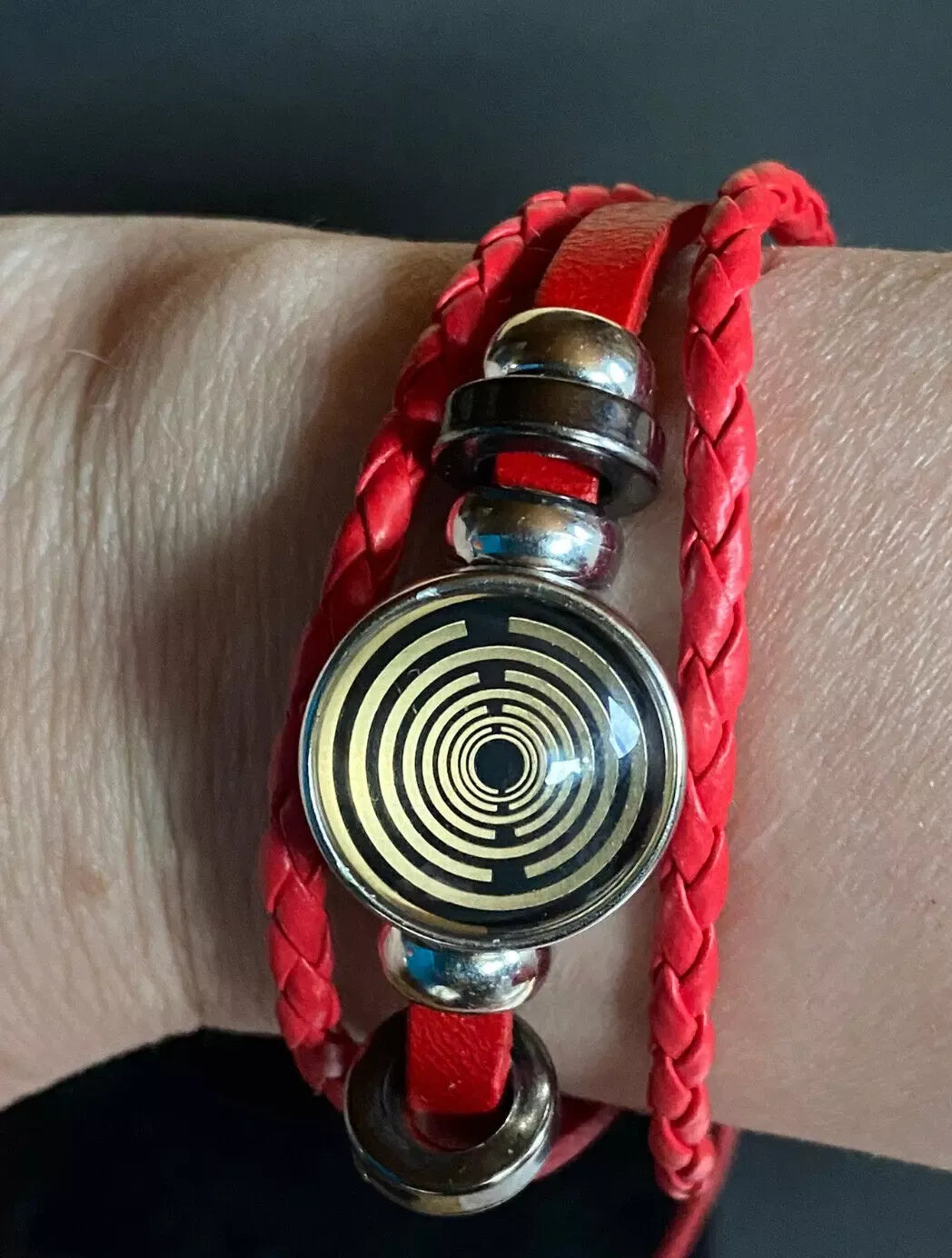 Armband-mehrsträngig, rot ,mit 2x Wechseldruckknopf,Symbol Lakhovsky MWO Schwingkreis Oszillator Antenne (stromlos), Wechsel Disc ca. 18 mm hinter Glas