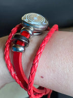 Armband-mehrsträngig, rot ,mit 2x Wechseldruckknopf,Symbol Lakhovsky MWO Schwingkreis Oszillator Antenne (stromlos), Wechsel Disc ca. 18 mm hinter Glas