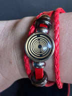 Armband-mehrsträngig, rot ,mit 2x Wechseldruckknopf,Symbol Lakhovsky MWO Schwingkreis Oszillator Antenne (stromlos), Wechsel Disc ca. 18 mm hinter Glas
