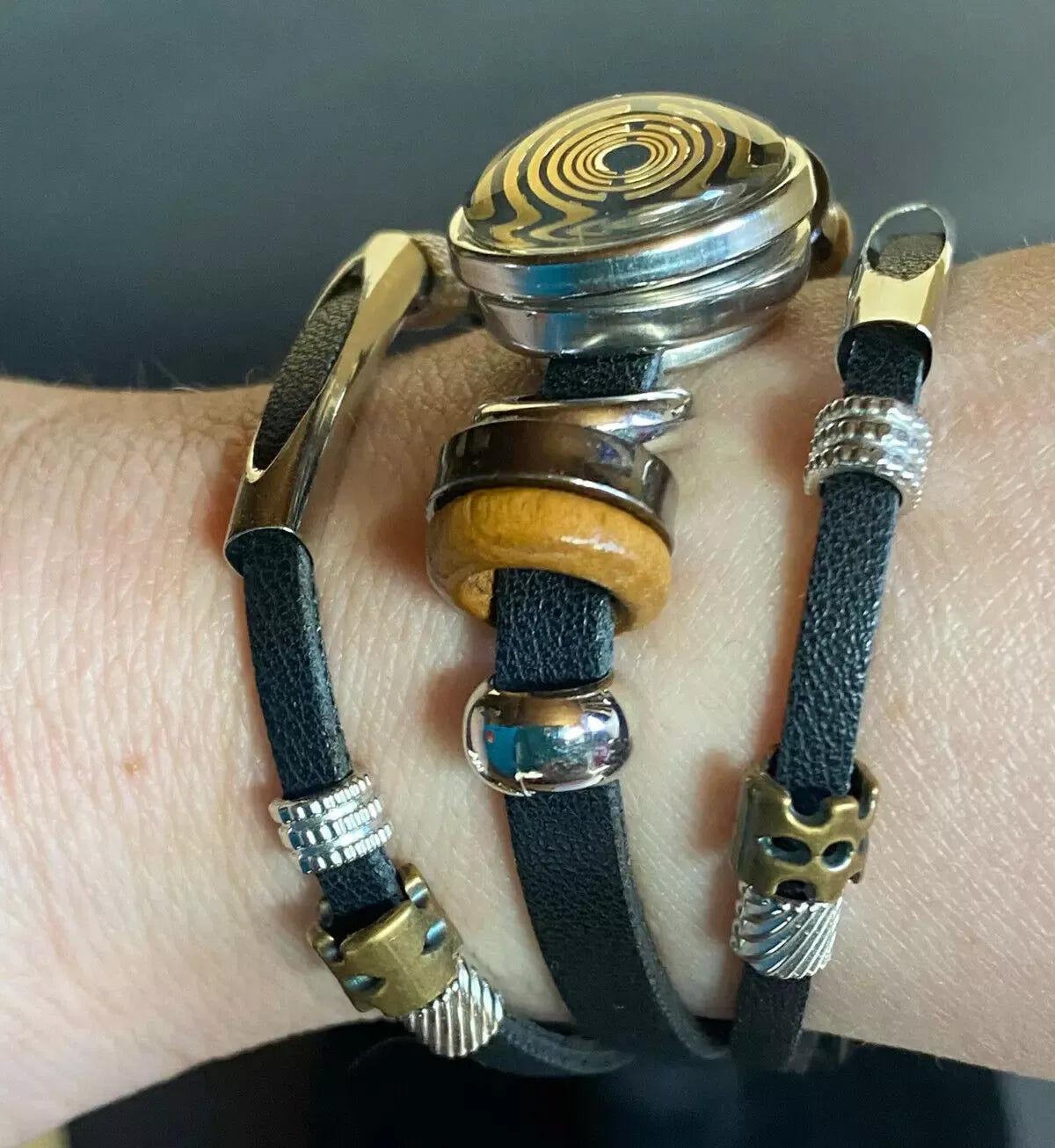 Armband-mehrsträngig, schwarz ,mit 2x Wechseldruckknopf,Symbol Lakhovsky MWO Schwingkreis Oszillator Antenne (stromlos), Wechsel Disc ca. 18 mm hinter Glas,