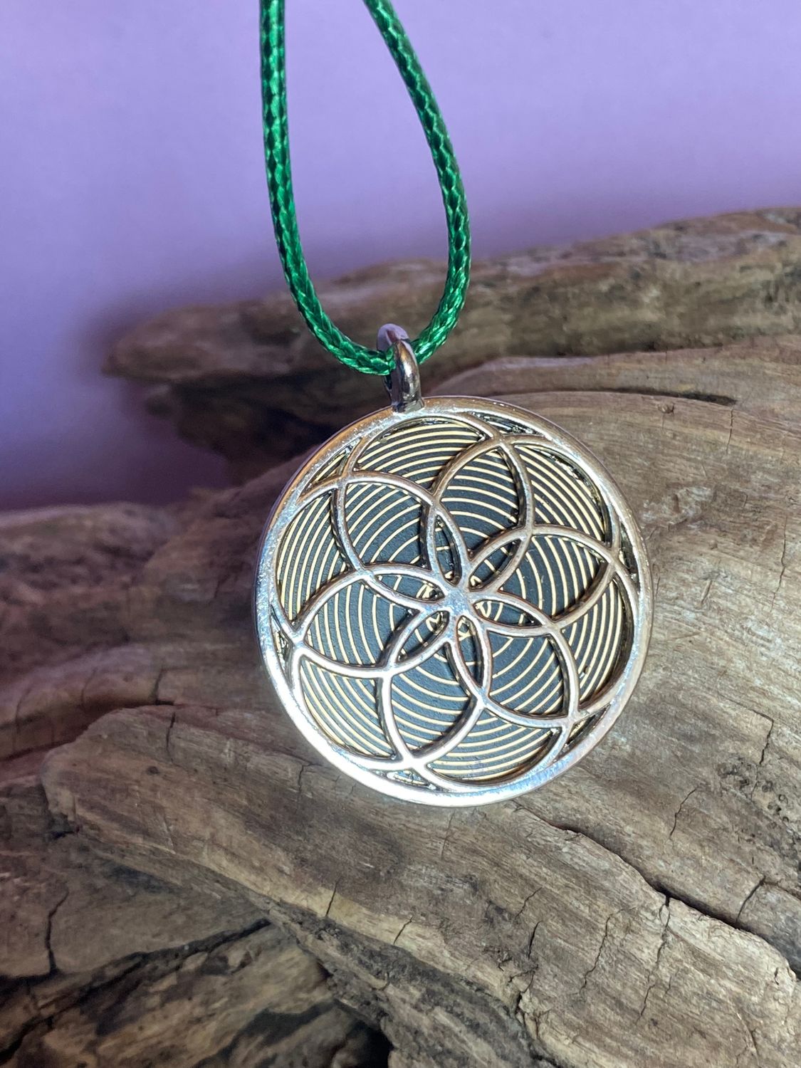 Amulett – Fassung Blume des Lebens – Bifilar / Fermat + Vector Equilibrium – 30 mm / goldlegiert / nachtschwarz – Produktansi