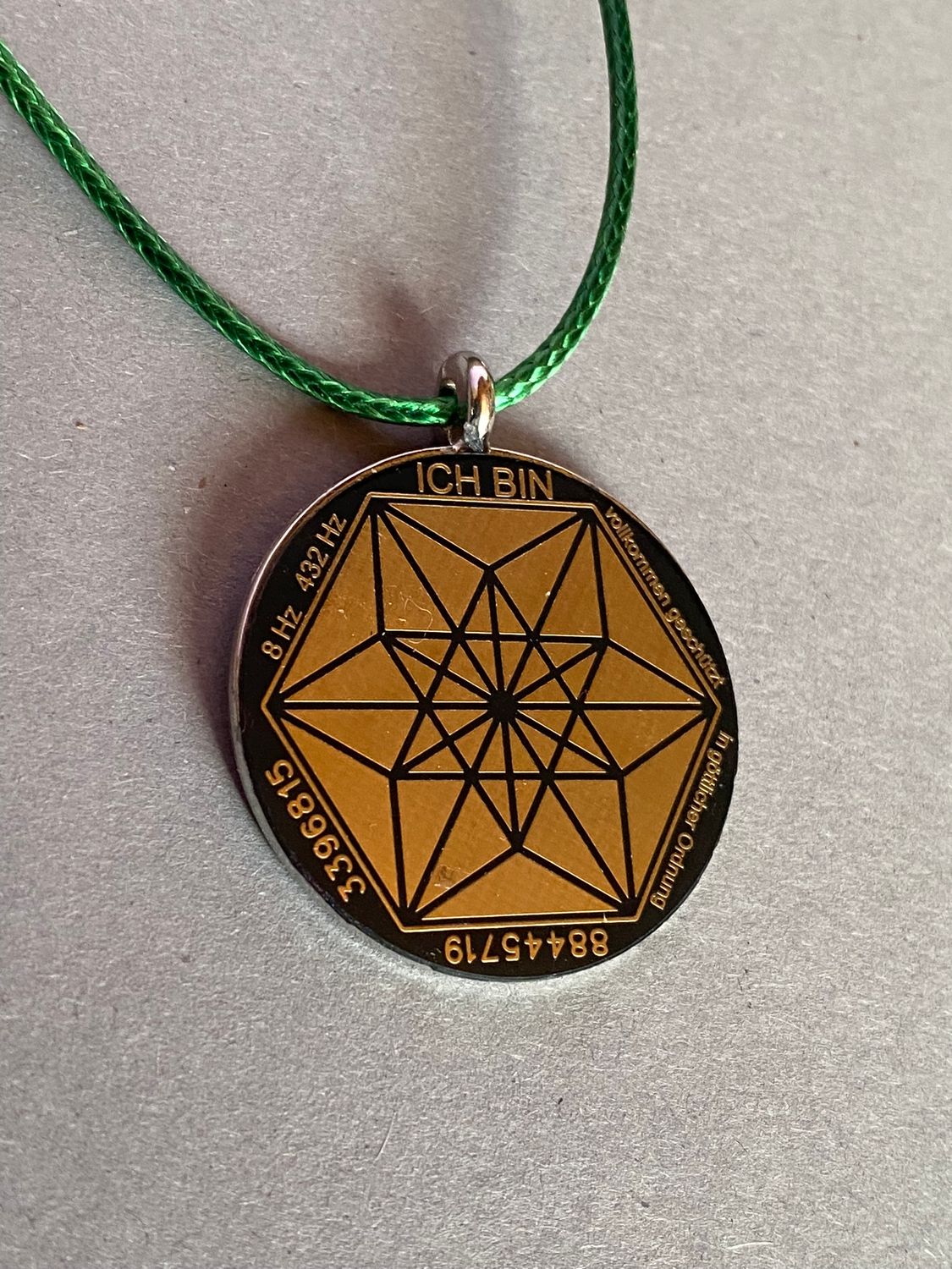 Amulett – Fassung Blume des Lebens – Bifilar / Fermat + Vector Equilibrium – 30 mm / goldlegiert / nachtschwarz – Produktansi