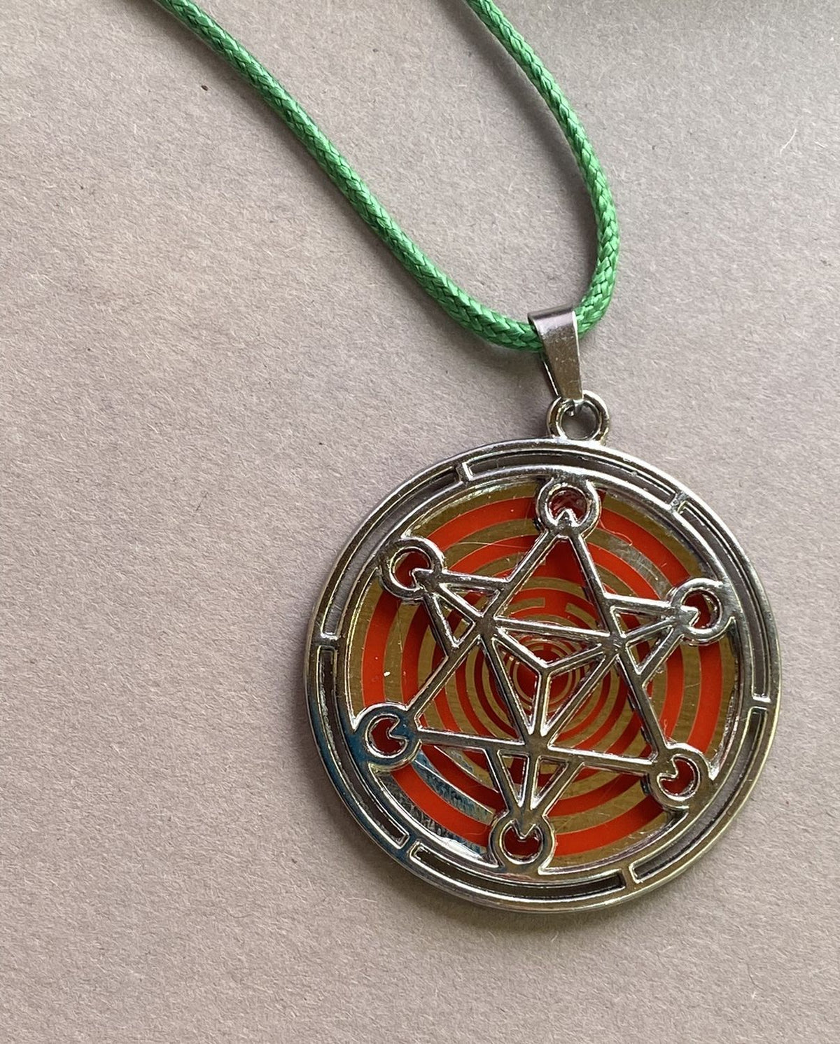 Amulett – Merkaba – Lakhovsky MWO Antenne als – Lakhovsky MWO + Merkaba – 35 mm / zinnlegiert / Fassung – Produktansicht 1