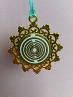 Amulett – Blume des Lebens, Lakhovsky MWOals weißer Coin mit goldlegiert eingearbeitet – Produktansicht 1