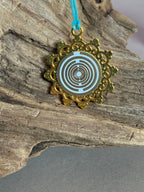 Amulett – Blume des Lebens, Lakhovsky MWOals weißer Coin mit goldlegiert eingearbeitet – Produktansicht 1