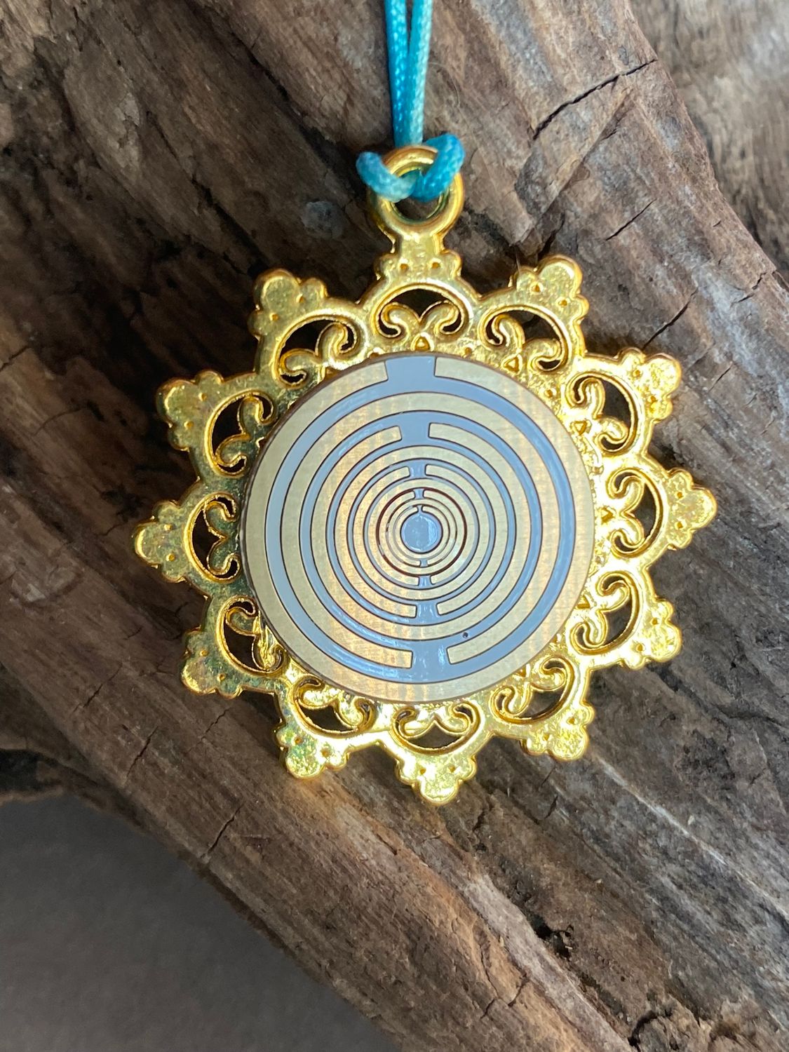 Amulett – Blume des Lebens, Lakhovsky MWOals weißer Coin mit goldlegiert eingearbeitet – Produktansicht 1