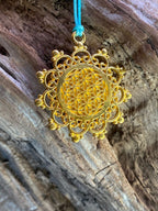 Amulett – Blume des Lebens, Lakhovsky MWOals schwarzer Coin mit goldlegiert eingearbeitet – Produktansicht 1