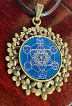 Amulett – bronzefarben, Metatron, Disc in blau 25 mm, zinnlegiert, kupferunterlegt – Produktansicht 1