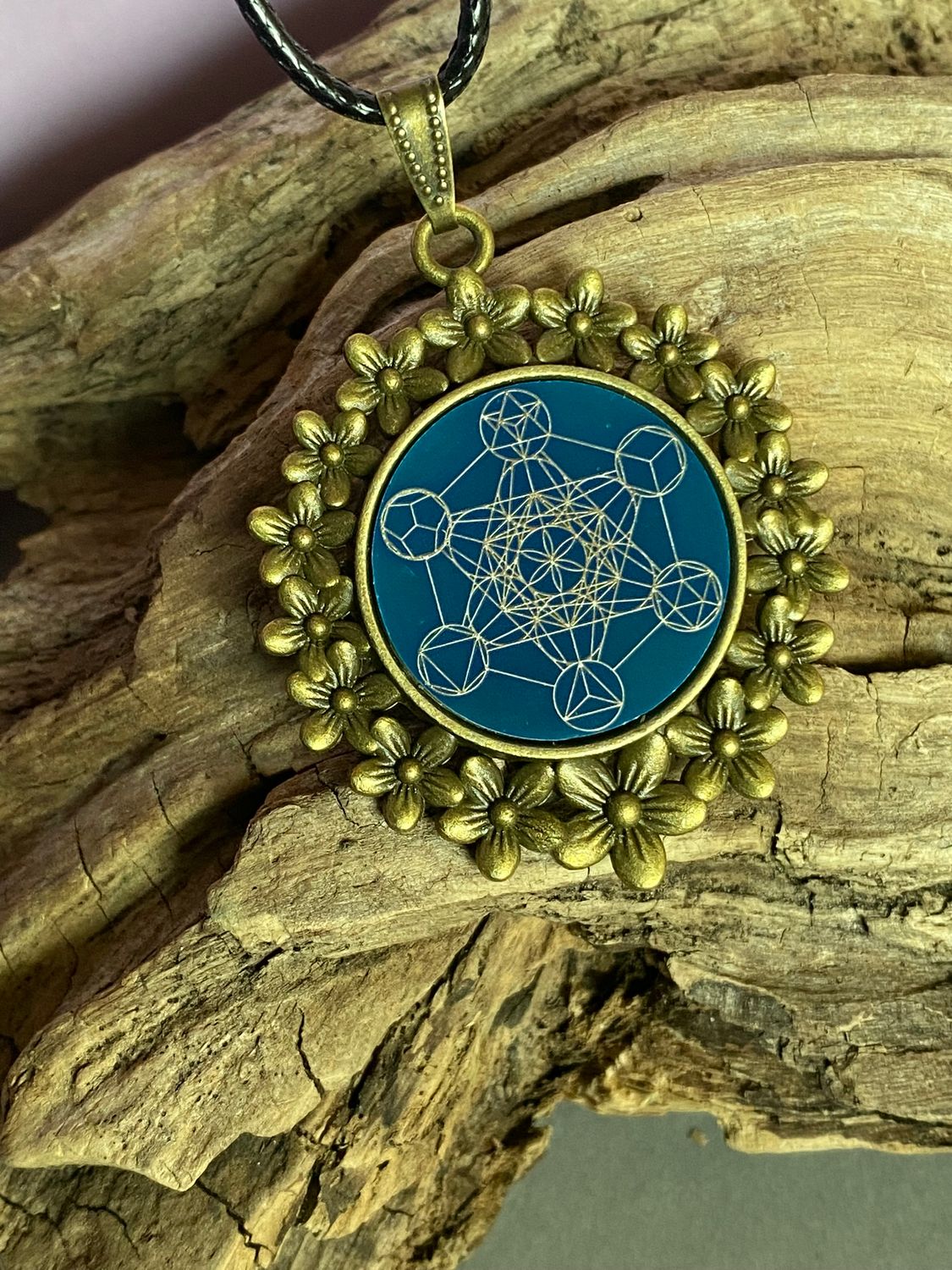 Amulett – bronzefarben, Metatron, Disc in blau 25 mm, zinnlegiert, kupferunterlegt – Produktansicht 1