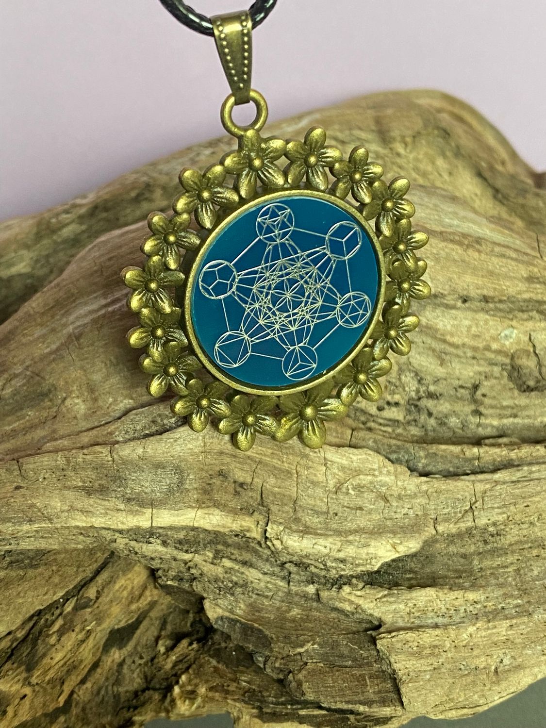Amulett – bronzefarben, Metatron, Disc in blau 25 mm, zinnlegiert, kupferunterlegt – Produktansicht 1