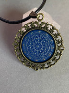Amulett – bronzefarben, Dodecagram 12 – er Stern, Disc in blau 25 mm, zinnlegiert, kupferunterlegt – Produktansicht 1
