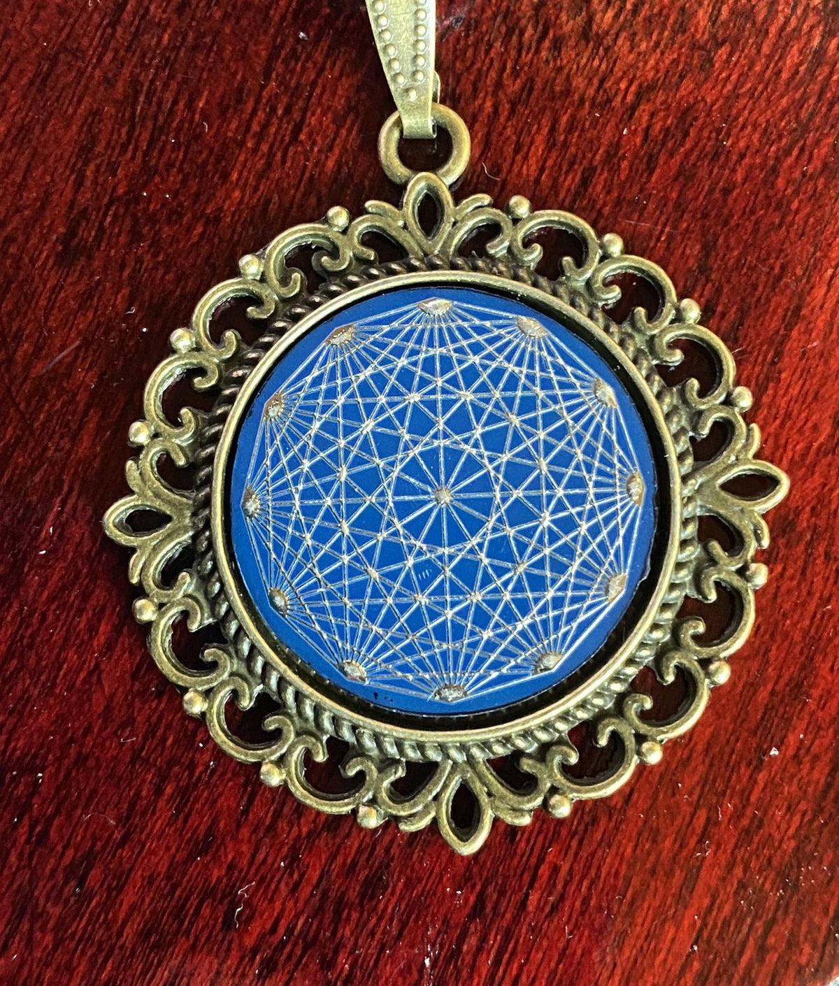 Amulett – bronzefarben, Dodecagram 12 – er Stern, Disc in blau 25 mm, zinnlegiert, kupferunterlegt – Produktansicht 1