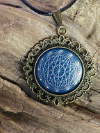 Amulett – bronzefarben, Dodecagram 12 – er Stern, Disc in blau 25 mm, zinnlegiert, kupferunterlegt – Produktansicht 1