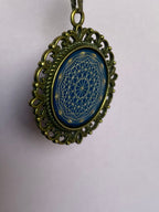 Amulett – bronzefarben, Dodecagram 12 – er Stern, Disc in blau 25 mm, zinnlegiert, kupferunterlegt – Produktansicht 1