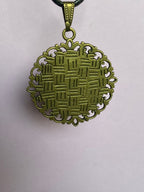 Amulett – bronzefarben, Lakhovsky MWOn Symbol, Disc in blau 25 mm, zinnlegiert, kupferunterlegt – Produktansicht 1