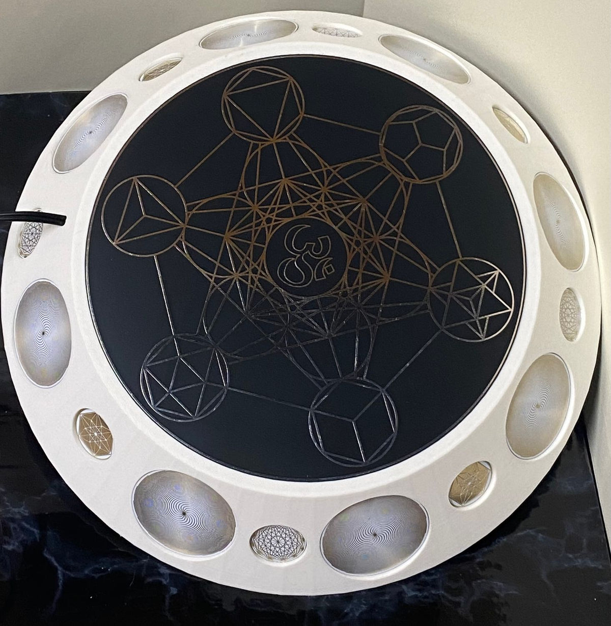 200 mm VibraNex UFO – 1 – fabig, Oberflächenplatte zinnlegiert – Produktansicht 1