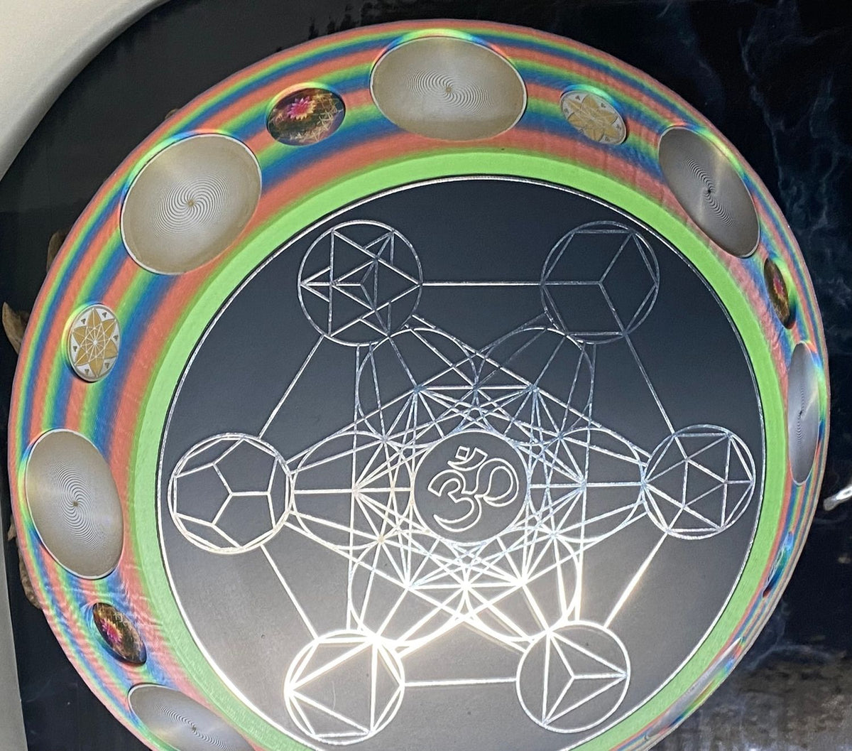 200 mm VibraNex UFO – Einhorn matt, Oberflächenplatte zinnlegiert – Produktansicht 1