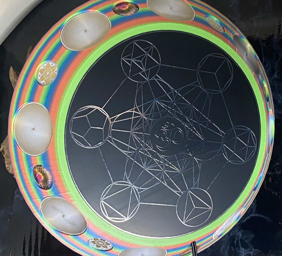 200 mm VibraNex UFO – Einhorn matt, Oberflächenplatte zinnlegiert – Produktansicht 1