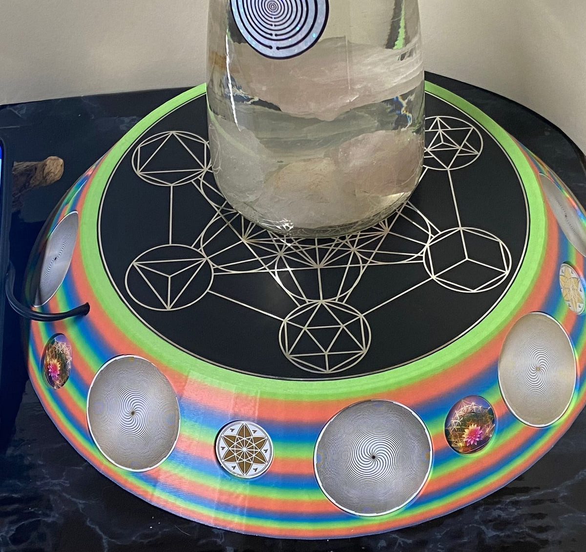 200 mm VibraNex UFO – Einhorn matt, Oberflächenplatte zinnlegiert – Produktansicht 1