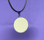 Amulett – Resin mit Glitzer – Lakhovsky MWO – 18 mm / goldlegiert / transparent gelb – Produktansicht 1