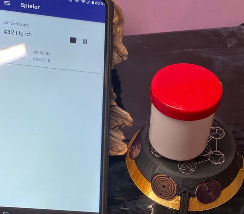 50 mm VibraNex UFO – 2-farbig, Oberflächensymbolik zinnlegiert, Füllung Tigerauge & Lapislazuli – Produktansicht 1