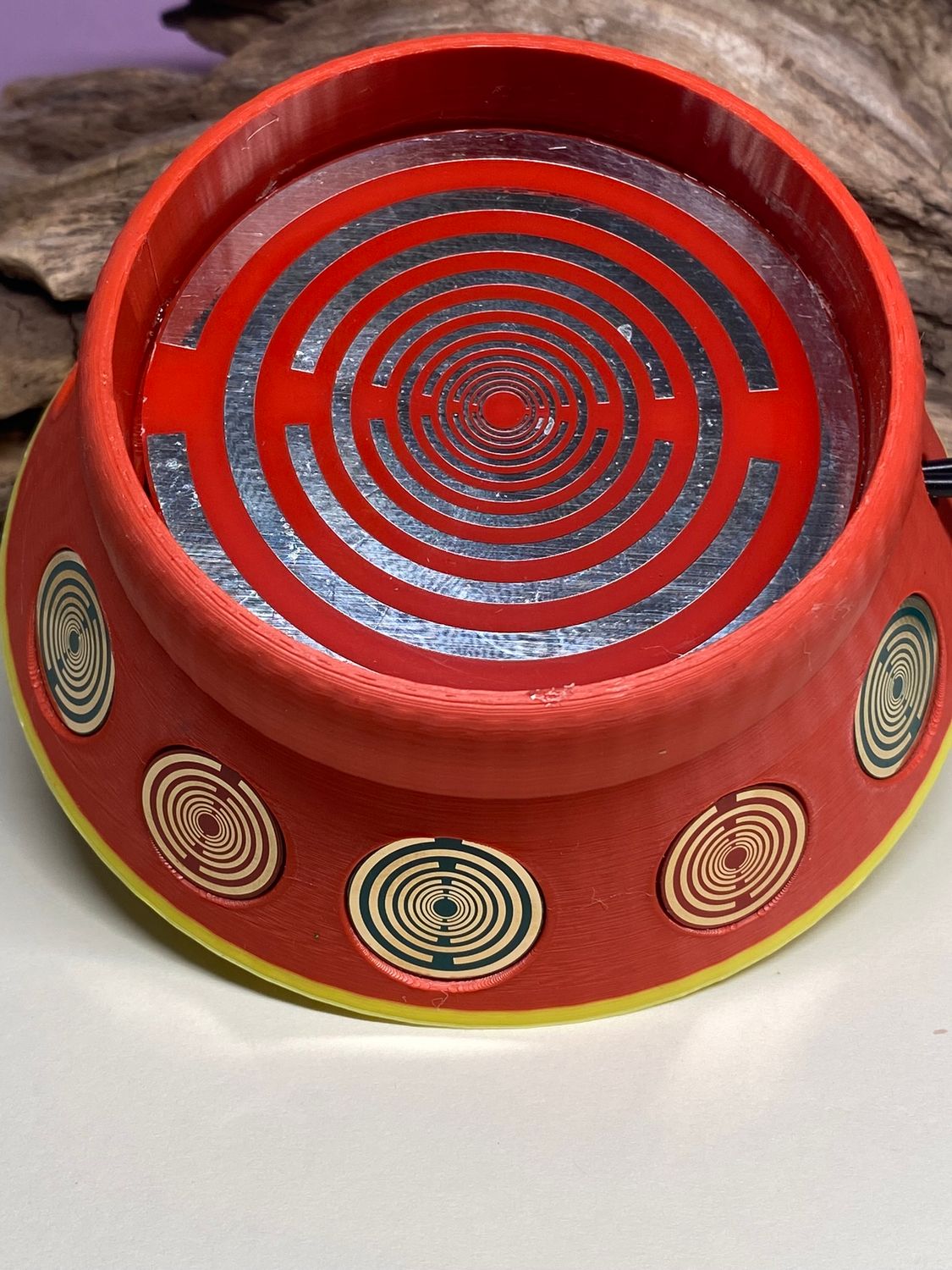 69 mm VibraNex UFO – 2-farbig, Oberflächenplatte zinnlegiert – EINZELSTÜCK – Produktansicht 1