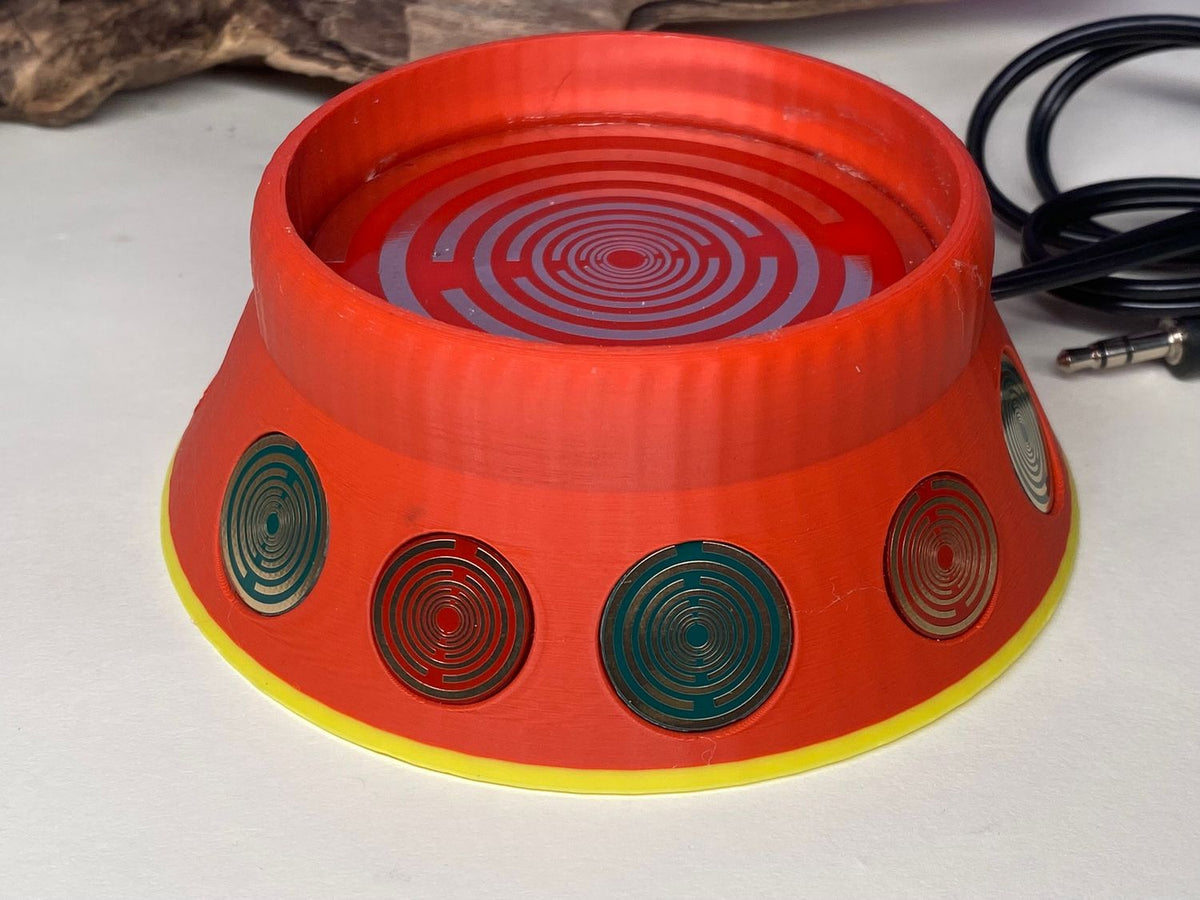 69 mm VibraNex UFO – 2-farbig, Oberflächenplatte zinnlegiert – EINZELSTÜCK – Produktansicht 1