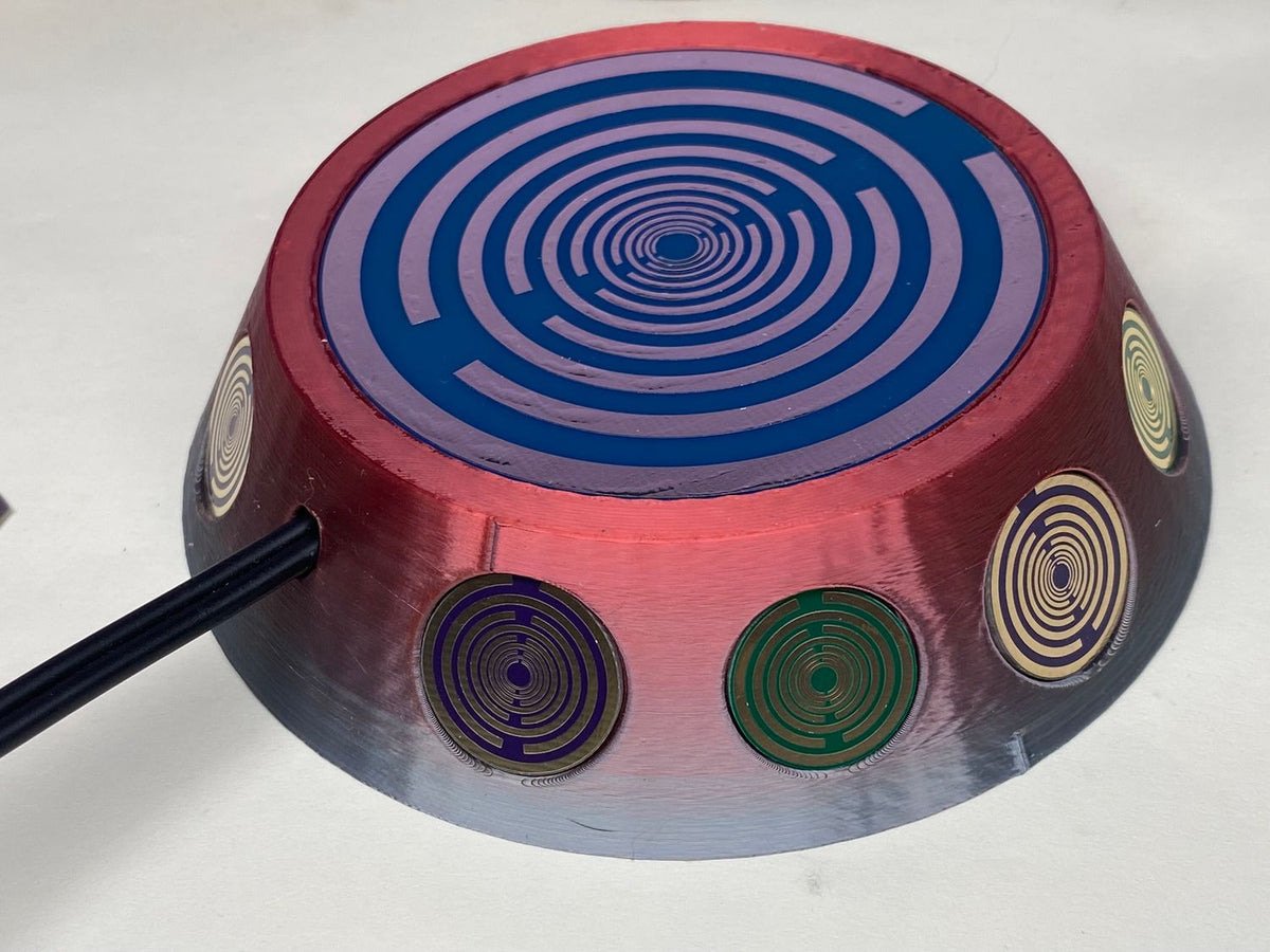 69 mm VibraNex UFO – Einhorn glänzend, Oberflächenplatte zinnlegiert – EINZELSTÜCK – Produktansicht 1