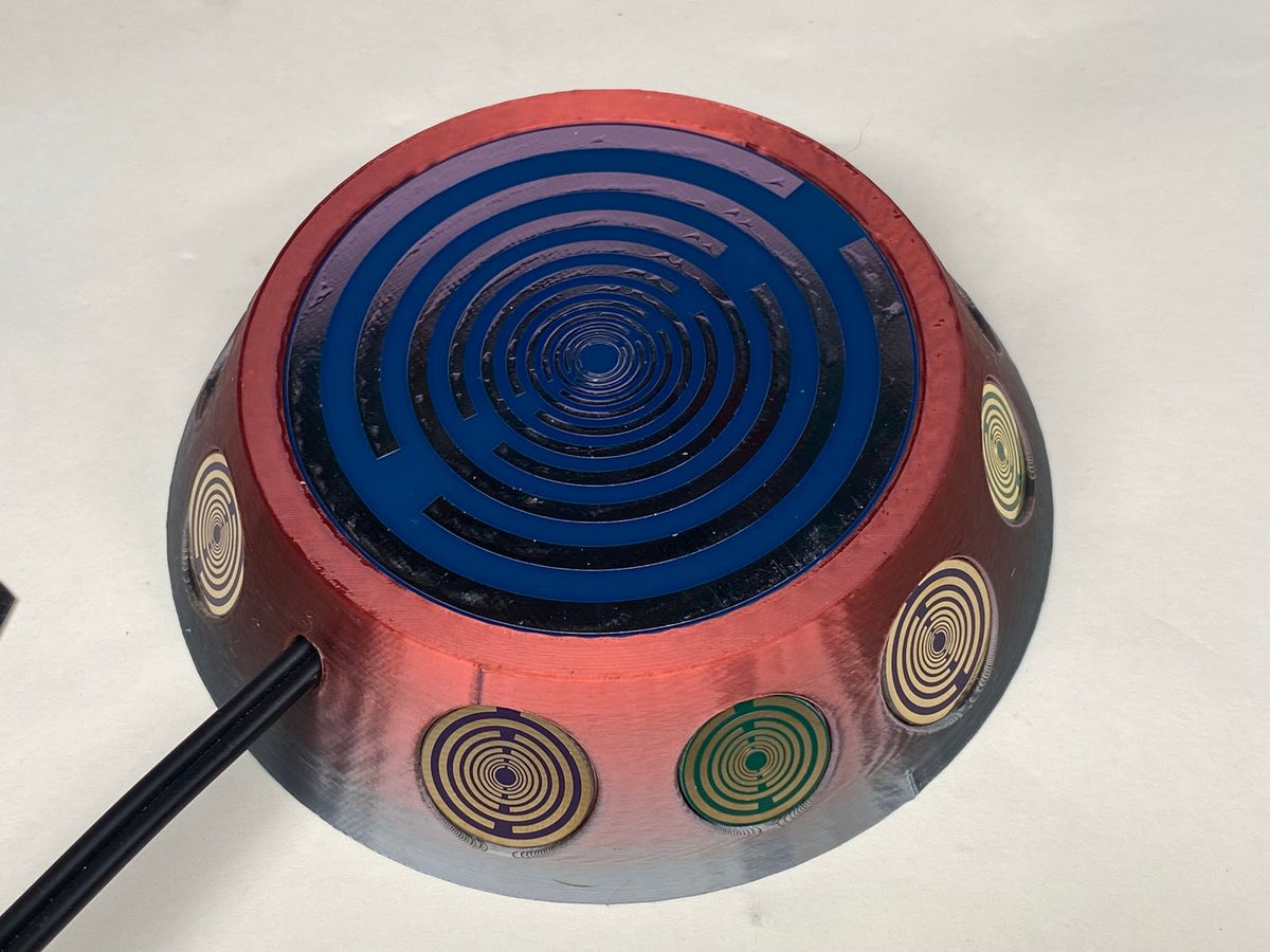 69 mm VibraNex UFO – Einhorn glänzend, Oberflächenplatte zinnlegiert – EINZELSTÜCK – Produktansicht 1