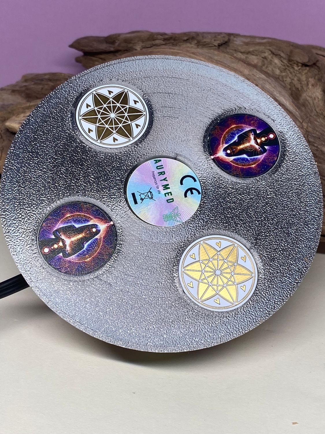 69 mm VibraNex UFO – Einhorn glänzend, Oberflächenplatte zinnlegiert – EINZELSTÜCK – Produktansicht 1