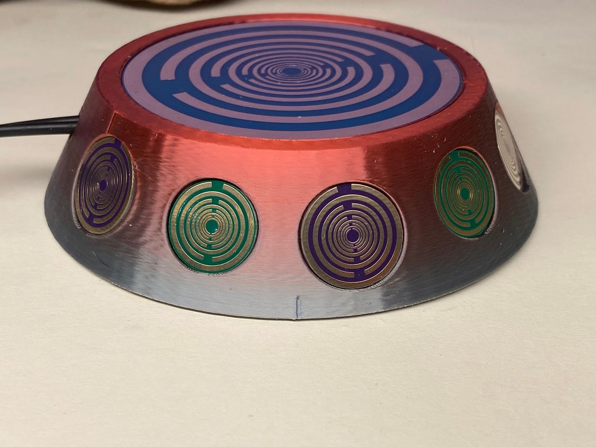 69 mm VibraNex UFO – Einhorn glänzend, Oberflächenplatte zinnlegiert – EINZELSTÜCK – Produktansicht 1
