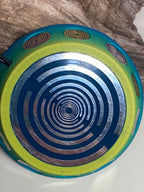 69 mm VibraNex UFO – Einhorn matt, Oberflächenplatte zinnlegiert – EINZELSTÜCK – Produktansicht 1