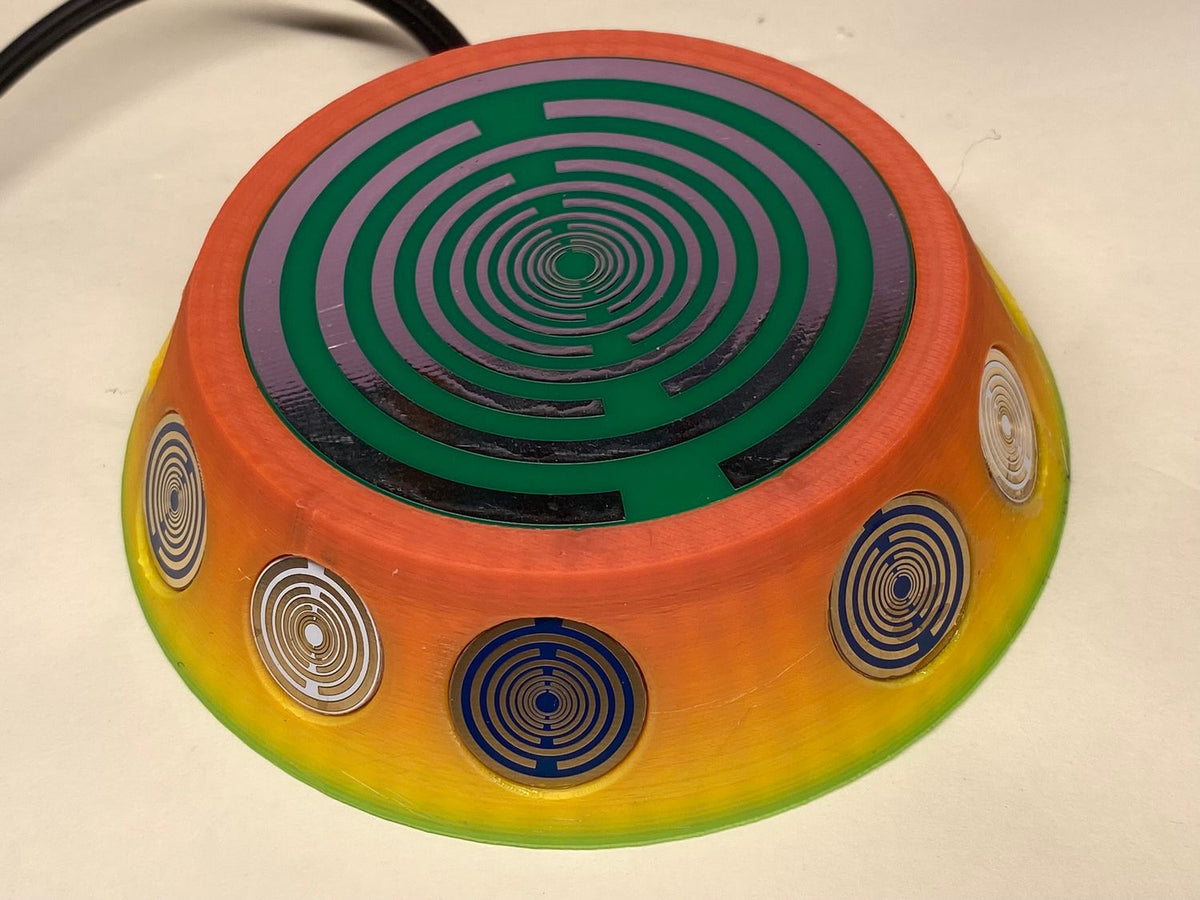 69 mm VibraNex UFO – Einhorn matt, Oberflächenplatte zinnlegiert – EINZELSTÜCK – Produktansicht 1