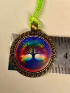 Amulett – bronzefarben, Baum des Lebens, Disc in regenbogenfarbend 25 mm – Produktansicht 1
