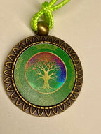 Amulett – bronzefarben, Baum des Lebens, Disc in regenbogenfarbend 25 mm – Produktansicht 1