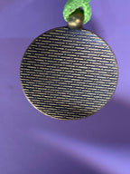 Amulett – bronzefarben, Baum des Lebens, Disc in regenbogenfarbend 25 mm – Produktansicht 1