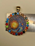 Amulett Glamour – Strassteine, Sonne – Mond – Sterne – Produktansicht 1