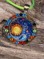 Amulett Glamour – Strassteine, Sonne – Mond – Sterne – Produktansicht 1