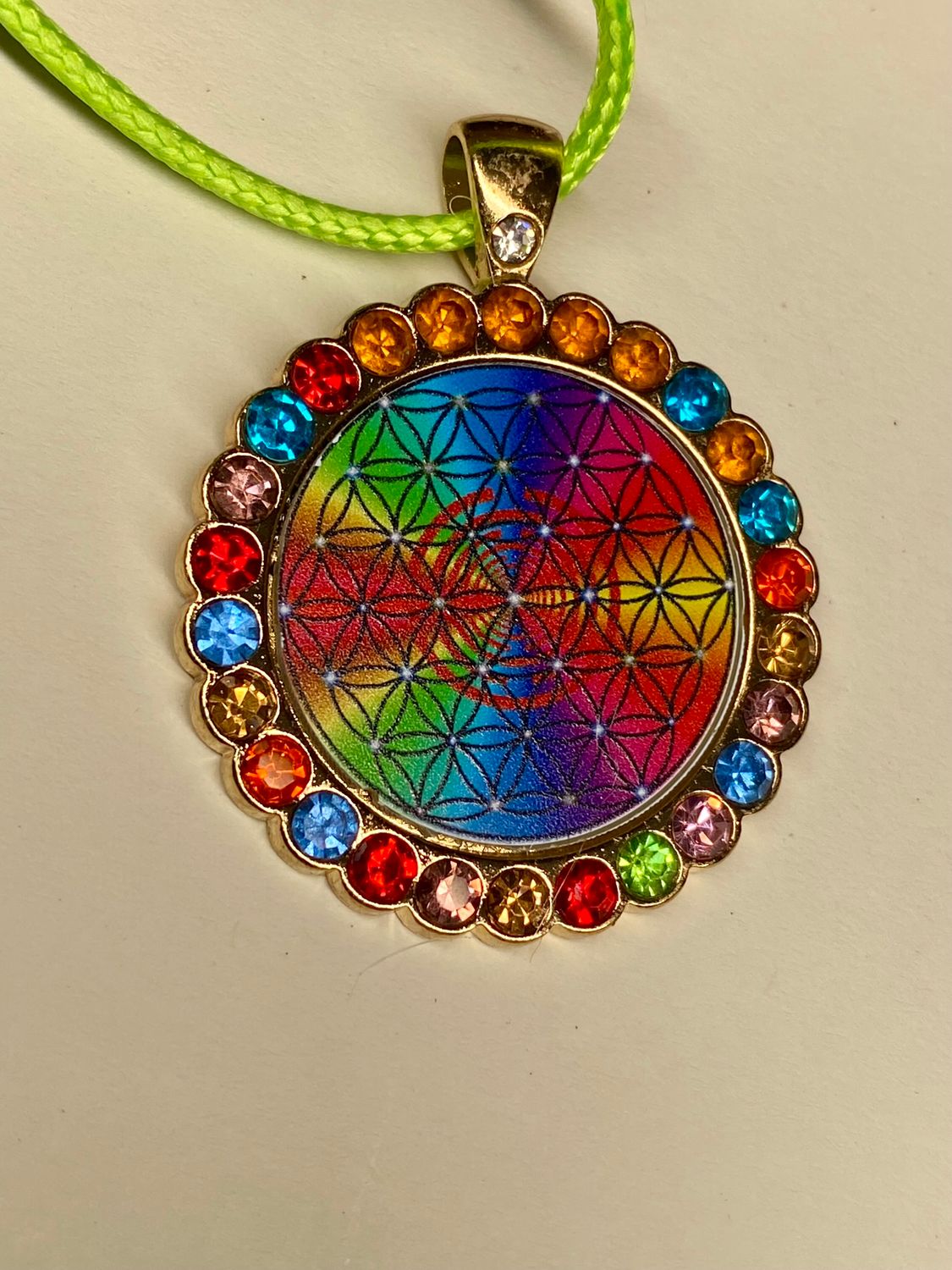 Amulett Glamour – Strassteine, Blume des Lebens – Produktansicht 1