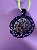 Amulett – schwarz, Dodecagram, Disc in schwarz, 25 mm, goldlegiert, kupferunterlegt – Produktansicht 1