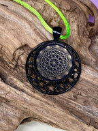 Amulett – schwarz, Dodecagram, Disc in schwarz, 25 mm, goldlegiert, kupferunterlegt – Produktansicht 1