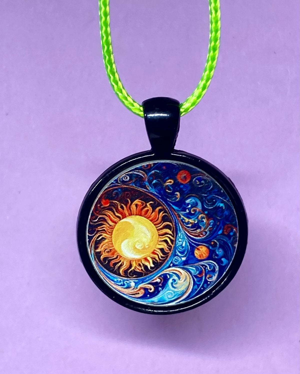 Amulett – schwarz, Himmel, Disc 25 mm – Produktansicht 1
