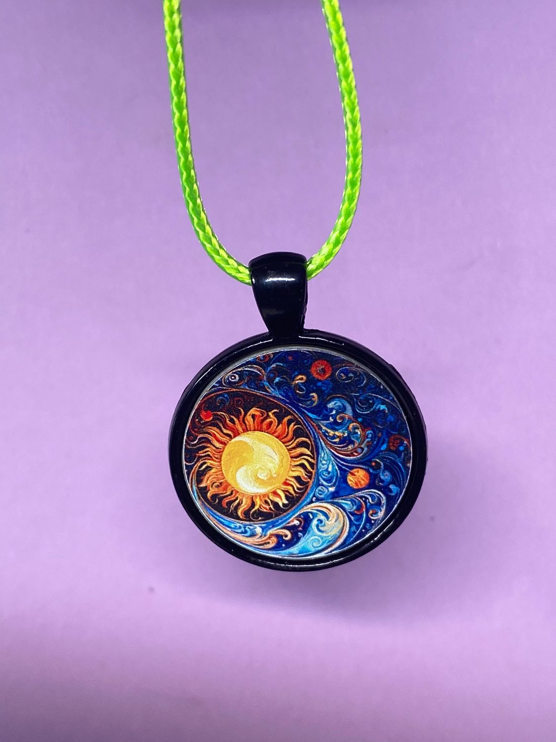 Amulett – schwarz, Himmel, Disc 25 mm – Produktansicht 1
