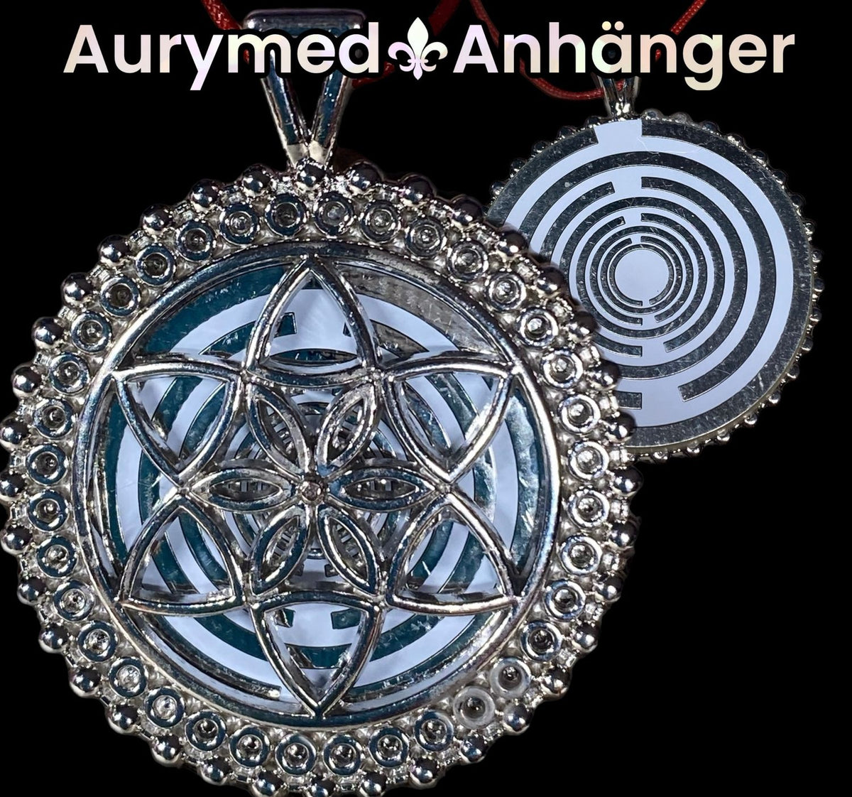 Amulett – Lakhovsky MWOals weisser 35 mm Coin mit zinnlegiert in eine silberfarben Fassung eingearbeitet – Produktansicht 1