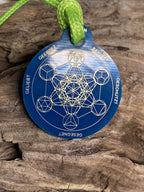 Anhänger Mini Serie rund – Lakhovsky MWOn Symbol Design – Metatron und "Ich bin" Mantren – Produktansicht 1
