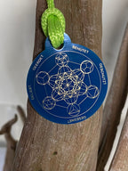 Anhänger Mini Serie rund – Lakhovsky MWOn Symbol Design – Metatron und "Ich bin" Mantren – Produktansicht 1