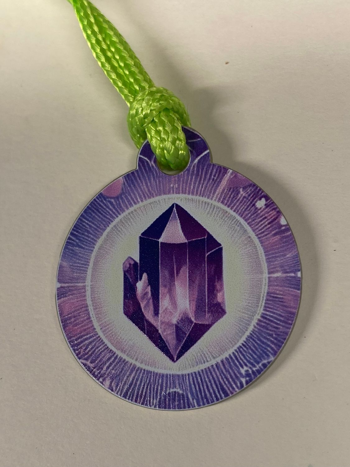 Anhänger Mini Serie rund – Lakhovsky MWOn Symbol Design – Amethyst Symbol – Produktansicht 1